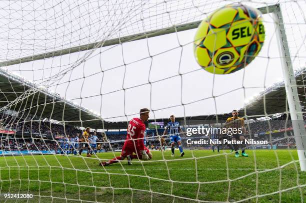 Paulinho of BK Hacken scores to make it 2-1 during the Allsvenskan match between IFK Goteborg and BK Hacken at Gamla Ullevi on April 28, 2018 in...