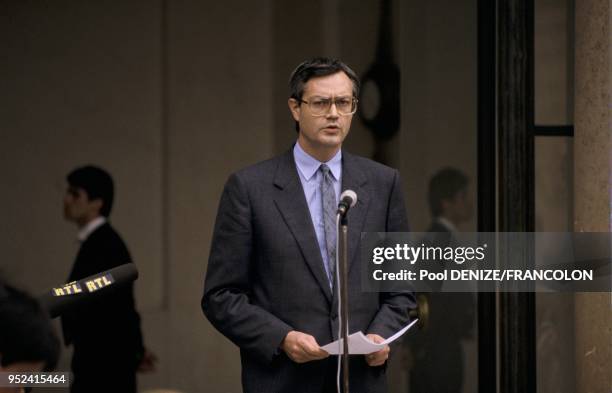 Jean-Louis Bianco, advisor to French President Francois Mitterand, announcing the nomination of Michel Rocard as Prime Minister.