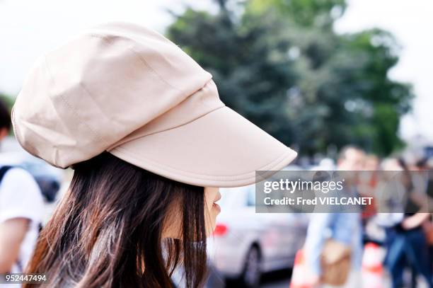 Invitée à la sortie du défilé Chanel au Grand Palais lors de la semaine de la Mode, Haute Couture le 7 juillet 2015, Paris, France.