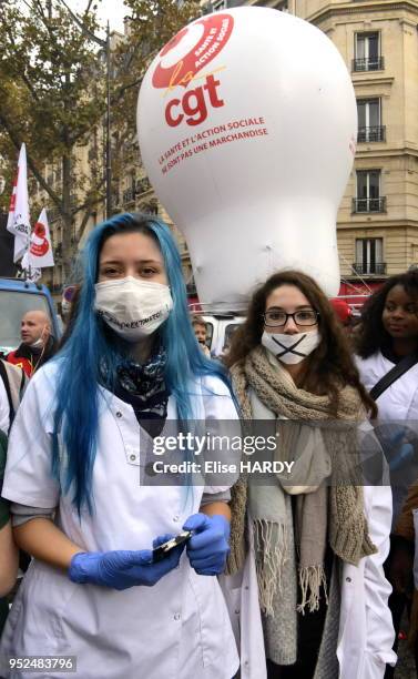 Plusieurs organisations représentatives des personnels de santé et des étudiants en soin infirmier ont manifesté dans les rues le 8 novembre 2016,...