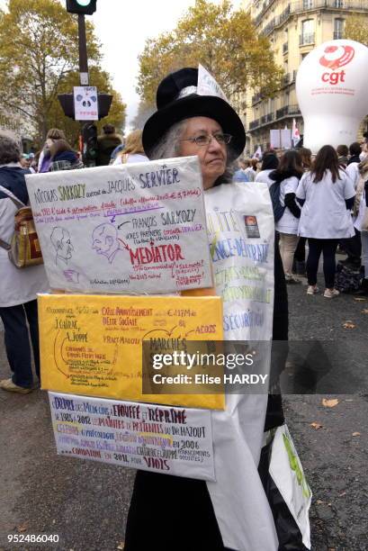 Plusieurs organisations représentatives des personnels de santé et des étudiants en soin infirmier ont manifesté dans les rues le 8 novembre 2016,...