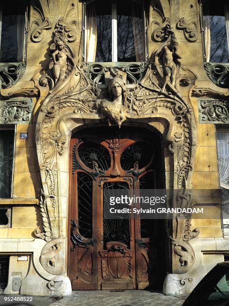 France, Paris, Art Nouveau style gate, Avenue Rapp.