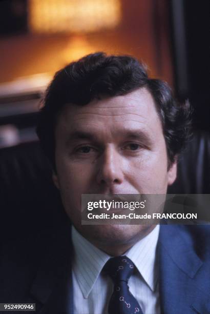 Portrait de André Henry, ministre du Temps libre, en juin 1981 à Paris, France.