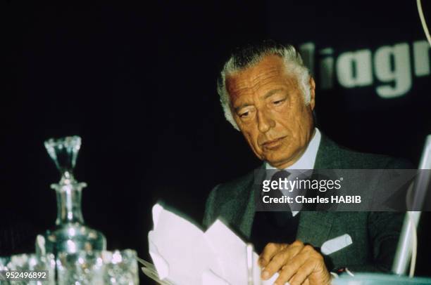 Giovanni Agnelli, PDG de Fiat à l'assemblée nationale de la Démocratie Chrétienne en mai 1975 à Rome, Italie.