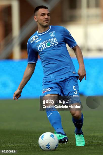 Frederic Veseli of Empoli FC in action during the serie B match between Empoli FC and Novara Calcio at Stadio Carlo Castellani on April 28, 2018 in...