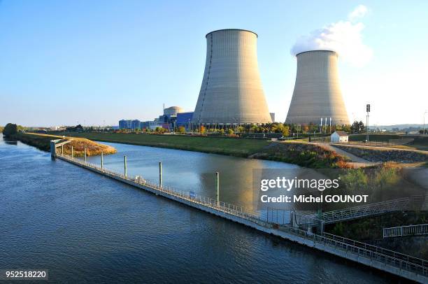 Centrale nucle?aire de Belleville sur Loire en 2008 dans le Cher, France.