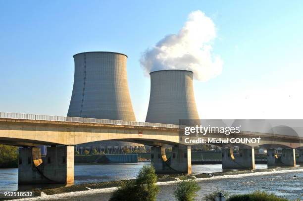 Centrale nucle?aire de Belleville sur Loire en 2008 dans le Cher, France.