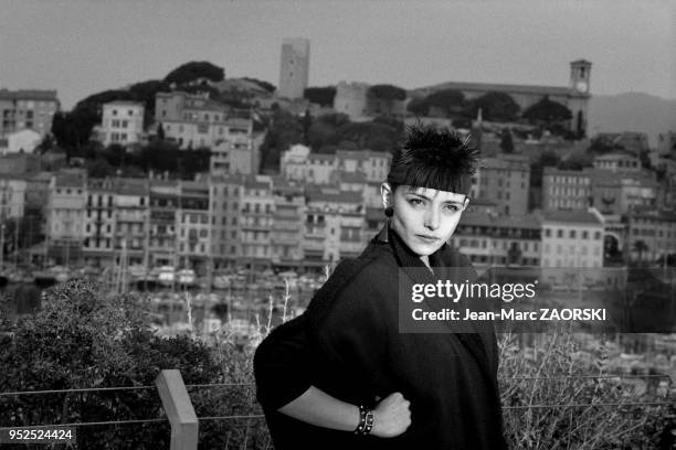 La chanteuse francaise Jeanne Mas, pendant le 37eme festival international du film, à Cannes en France le 12 mai 1984.