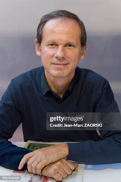 Portrait du journaliste et écrivain portugais José Rodrigues dos Santos, à l'occasion de la 35e Foire du Livre, à Brive-la-Gaillarde en France le 4...