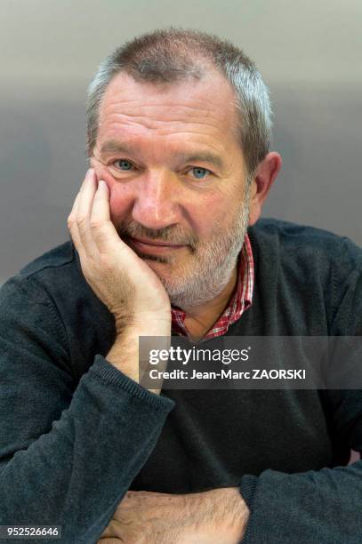 Portrait de l'écrivain français Gérard Brutus, à l'occasion de la 35e Foire du Livre, à Brive-la-Gaillarde en France le 4 novembre 2016.