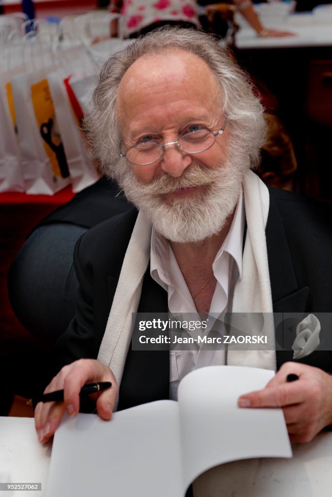Portrait de Gilles Laporte, écrivain, scénariste, homme de... News