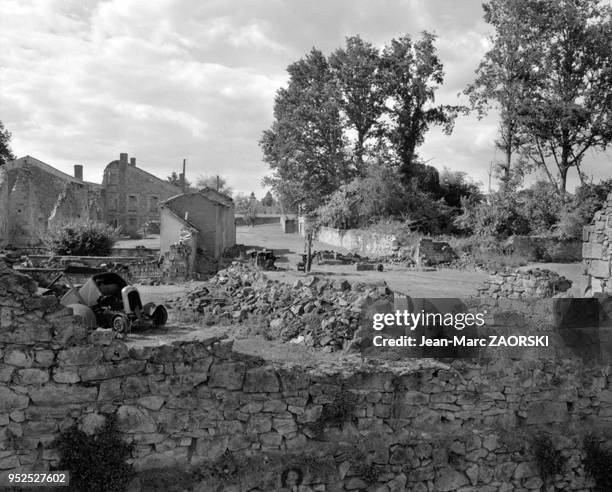 Les ruines du village martyr, le 10 septembre 2001, Oradour-sur-Glane, France. Ce nom d'Oradour-Sur-Glane, commune francaise situee dans le...