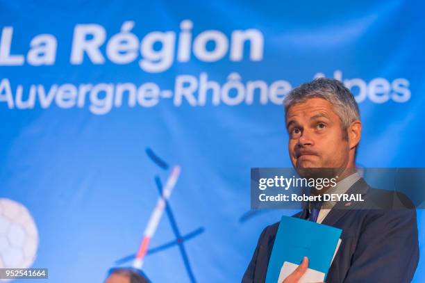 Portrait du président de la région Auvergne Rhônes-Alpes Laurent Wauquiez lors de l'accueil des sportifs handicapés et leurs accompagnateurs au siège...