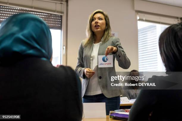 Rencontre avec un groupe de 14 réfugiés originaire principalement de Syrie et d?Irak dans un centre de formation linguistique, le 11 octobre 2016 à...