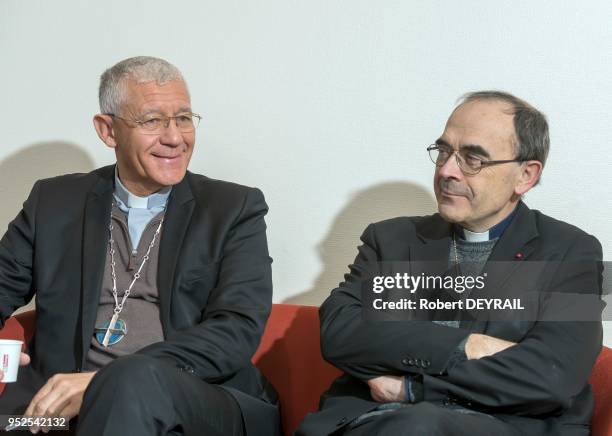 Monseigneur Barbarin archevêque de Lyon et Luc Ravel évêque des aumoniers militaires lors du séminaire réunisant 140 aumoniers de toutes confessions,...