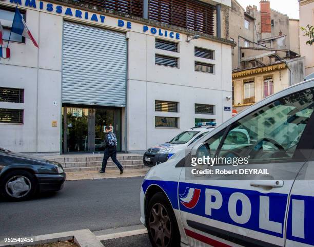 Véhicule de police devant un commissariat, le 11 ocrobre 2016, Lyon, FRance.