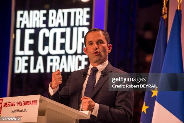 Benoit Hamon, candidat du Parti Socialiste à l'élection présidentielle 2017 lors d'un meeting le 11 avril 2017 à Villeurbannne, France.