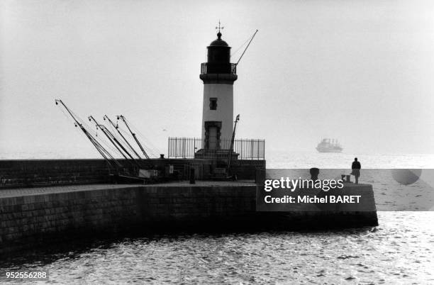 Phare d'une jetée du port de Saint-Nazaire, en Loire-Atlantique, France.