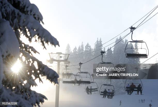 Telesiege Petite Fontaine, domaine skiable, secteur Rochebrune. Megeve, Pays du Mont-Blanc et du Val d Arly, Haute-Savoie, France.