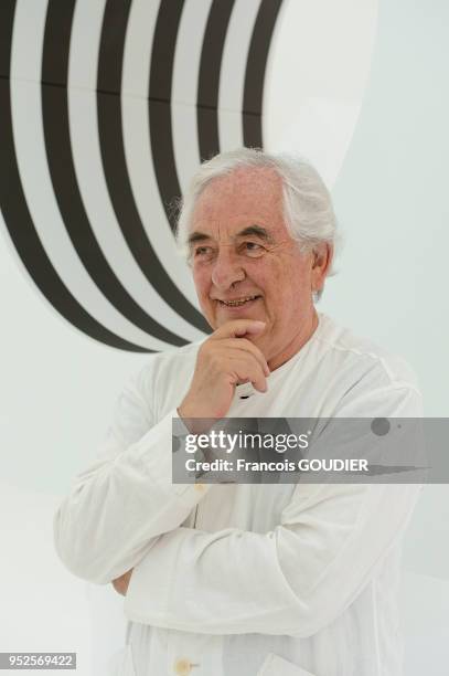 Portrait de Daniel Buren au Musée d'Art Moderne et Contemporain de Strasbourg, 12 juin 2014, France.