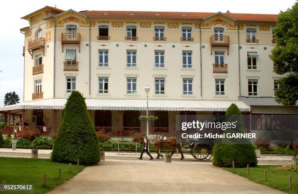 Un des hotels residence de La Roche Posay, ville thermale specialisee sur la dermatologie.