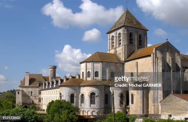 Abbaye de Saint Savin, inscrite au Patrimoine Mondial de l'UNESCO, pour la richesse des decors peints de son abbatiale.