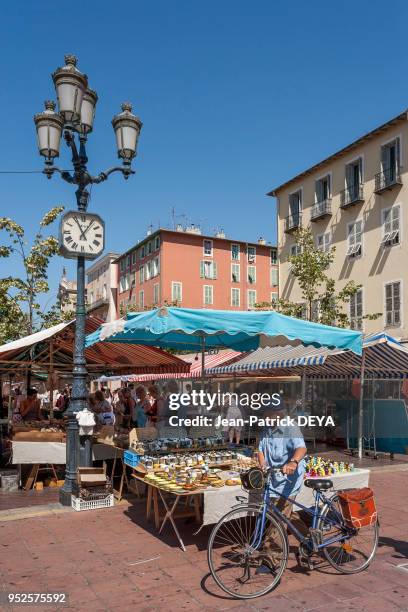 Cours Saleya et marché, 'Vieux Nice' Nice, France.