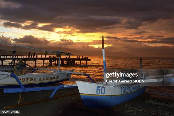 Couche de soleil, Lovina, Bali, Indonesie.