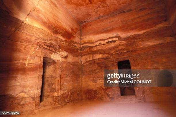 Site Nabateen de PETRA en Jordanie. Temple principal de Petra appele "le tresor" Le triclinium est lieu ou les parents du defunt prenaient les repas...