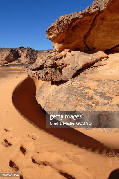 Paysages du desert de roches de l'Akakous dans le sud de la Libye.