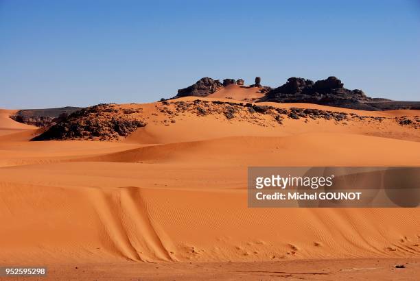 Paysages du desert de roches de l'Akakous dans le sud de la Libye.