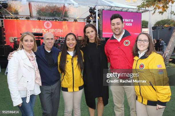 20th Century Fox Studios Chairman and CEO and CYLA Vice Chair Stacey Snider, Jeffrey Katzenberg, Jennifer Garner and City Year AmeriCorps members...