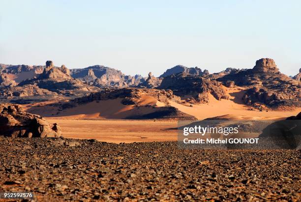 Paysages du desert de roches de l'Akakous dans le sud de la Libye.