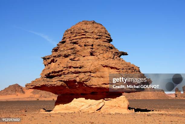 Paysages du desert de roches de l'Akakous dans le sud de la Libye.