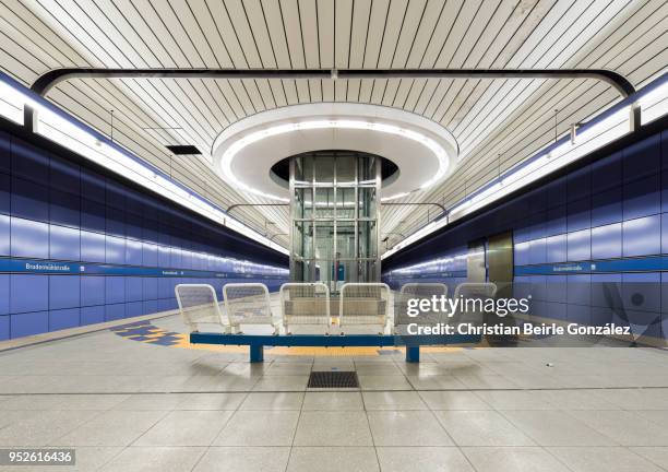 subway station brudermuehlstrasse, münchen - munich 2018 stock pictures, royalty-free photos & images