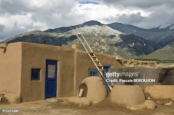 Maison individuelle de la structure nord du pueblo appele Hlaauma. Construite en adobe cette maison a plus de 1000 ans le 9 octobre 2011. Il n'y a...