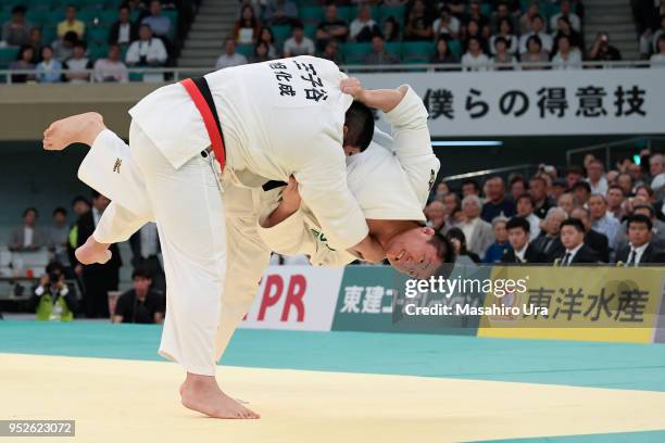 Hisayoshi Harasawa attempts to throw Takeshi Ojitani in the final during the All Japan Judo Championship at the Nippon Budokan on April 29, 2018 in...