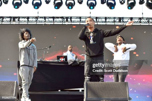 Sob Rapper Yhung To Photos and Premium High Res Pictures - Getty Images