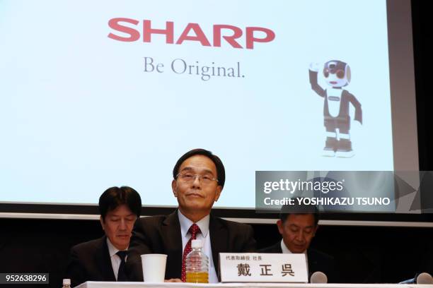 Kozo Takahashi, Président de Sharp Corporation le 1er novembre 2016 lors de l'annonce des résultats finaniers du premier semestre à Tokyo, Japon.