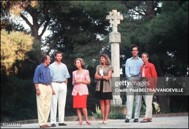 Juan Carlos, Prince Felipe, Queen Sofia, Infanta Cristina, Jaime de Marichalar and Infanta Elena.