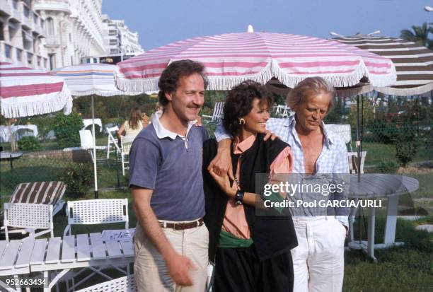 Werner Herzog, Claudia Cardinale et Klaus Kinski lors du Festival de Cannes en mai 1981, France.