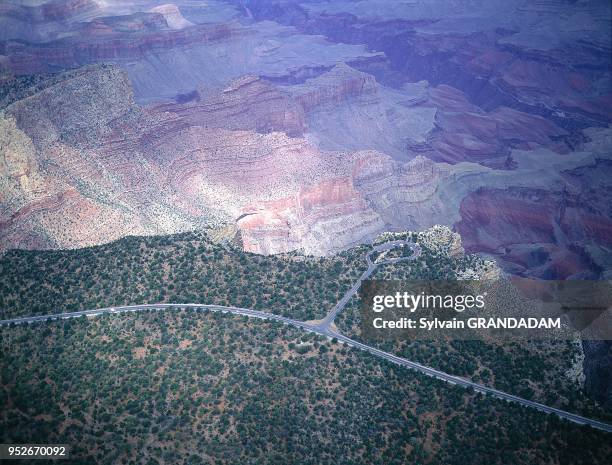 USA, SOUTH WEST, ARIZONA, GRAND CANYON NATIONAL PARK, SOUTH RIM, AERIAL OF MATHER POINT OF VIEW.