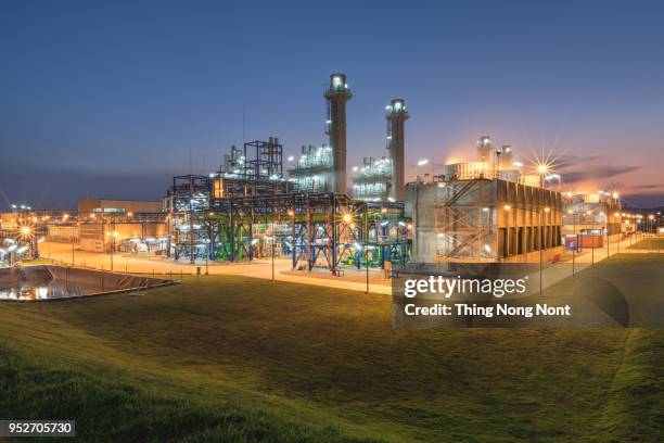 electricity power plant, electric turbine power plant - gewerbegebiet stock-fotos und bilder