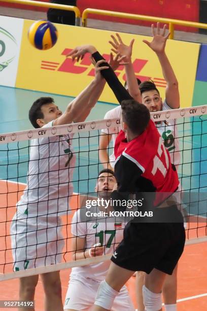 In attack Robin Baghdady during the Bulgaria-Swiss match in the qualifying tourney for the European Championships for Men Under 20 Volleyball ....