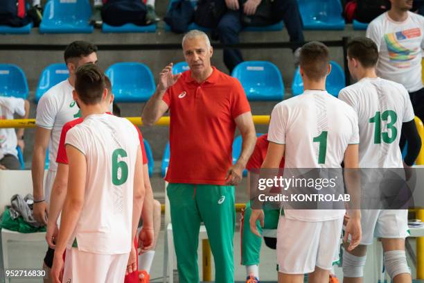 The coach Hristo Raychev during the Bulgaria-Swiss match in the qualifying tourney for the European Championships for Men Under 20 Volleyball ....