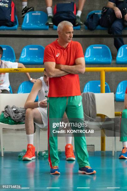 The coach Hristo Raychev during the Bulgaria-Swiss match in the qualifying tourney for the European Championships for Men Under 20 Volleyball ....
