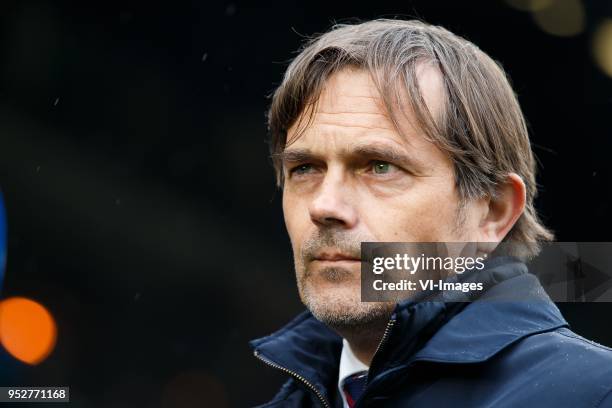 Coach Phillip Cocu of PSV during the Dutch Eredivisie match between ADO Den Haag and PSV Eindhoven at Cars Jeans stadium on April 29, 2018 in The...