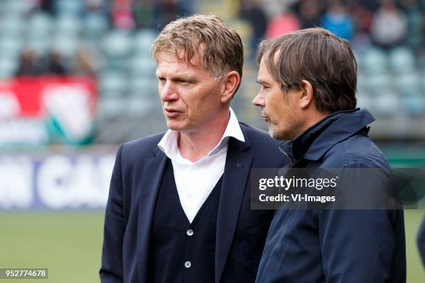 Coach Fons Groenendijk of ADO Den Haag, coach Phillip Cocu of PSV during the Dutch Eredivisie match between ADO Den Haag and PSV Eindhoven at Cars...