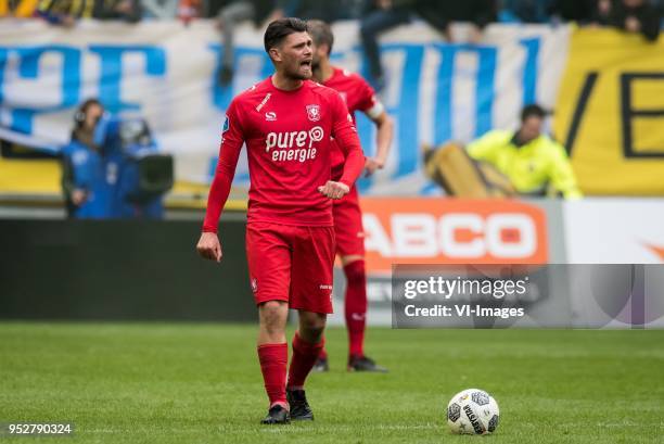 Danny Holla of FC Twente during the Dutch Eredivisie match between Vitesse Arnhem and FC Twente Enschede at Gelredome on April 29, 2018 in Arnhem,...