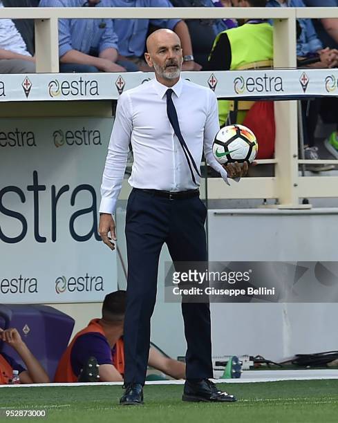 Stefano Pioli head coach of ACF Fiorentina during the Serie A match between ACF Fiorentina and SSC Napoli at Stadio Artemio Franchi on April 29, 2018...